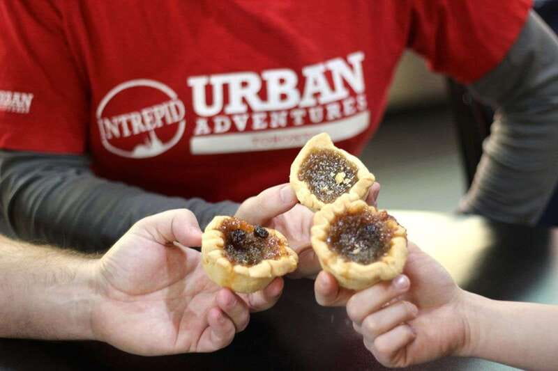 Toronto: Private Food Discovery at the St Lawrence Market - Why the private format matters