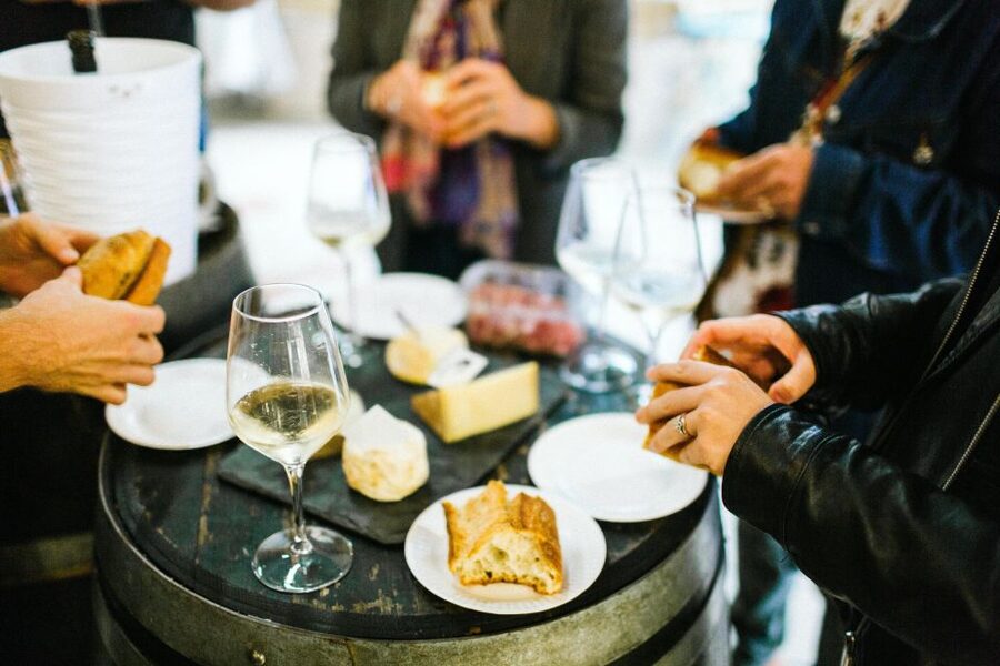 Toulouse: Victor Hugo Market Guided Food Tour with Tastings - Ending with something sweet