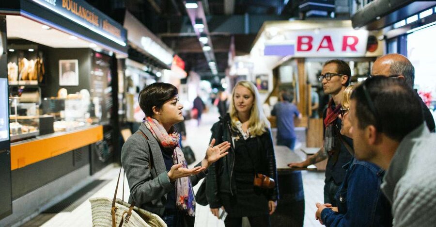 Toulouse: Victor Hugo Market Guided Food Tour with Tastings - Finding your way around Victor Hugo Market