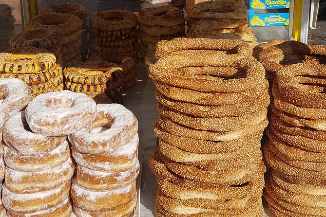 Traditional breakfast in markets with olive oil and honey tasting - A traditional pie stop in Psiri