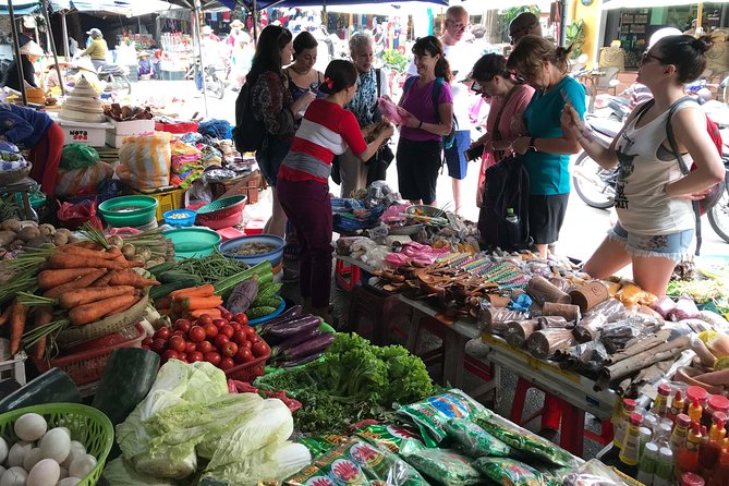 Traditional Cooking Class with Basket Boat Ride and market Tour - Foot soak and massage before the cooking