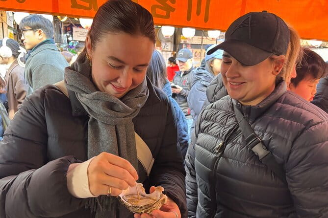 Tsukiji Fish Market Private Food Tour in Tokyo - Starting at Tsukiji Hongwanji Temple