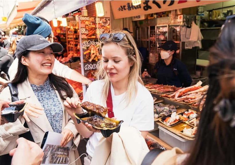 Tsukiji Fish Market: Street Food & Culture Walking Tour - What the guides add to the experience