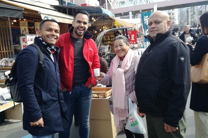 Tsukiji Food and Toyosu Market with Government-Licensed Guide - The guides are the main reason to pay for this tour