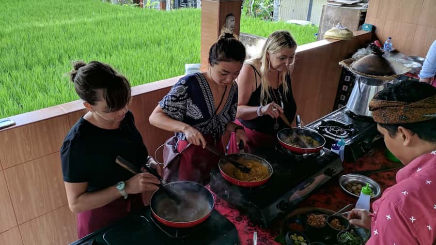 Ubud: Cooking Class with Transfers and Optional Market Visit - Price, timing, and pickup details