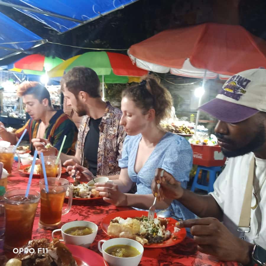Ubud Traditional Night Market Food Tour-All Inclusive - Who will enjoy this three-hour evening?