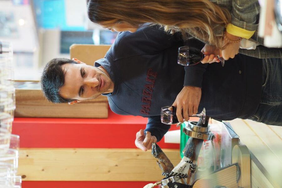 Valencia: Morning Food Tour with Central Market Visit - Meeting at Plaça del Col·legi del Patriarca