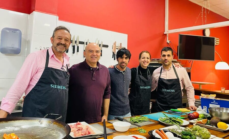 Valencia: Paella Workshop and Algiros Market Visit - What happens at Valencia Club Cocina