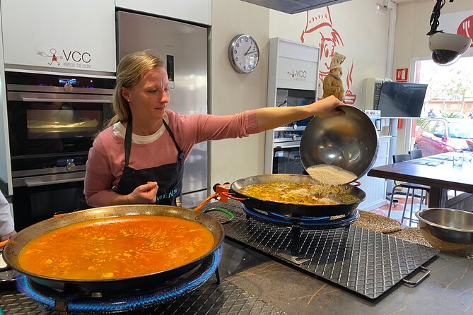 Valencian paella workshop and visit to the Algiros market - The market visit: worth choosing a morning for