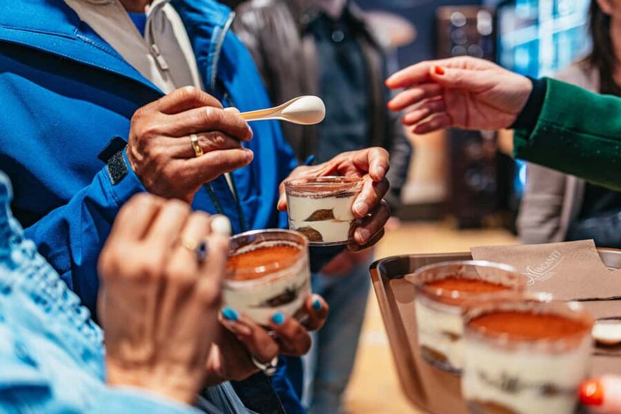 Venice: Rialto Market Food and Wine Lunchtime Tour - Key things to know before booking