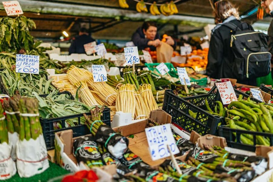 Venice: Rialto Market Food and Wine Lunchtime Tour - Cicchetti and the Venetian way to eat