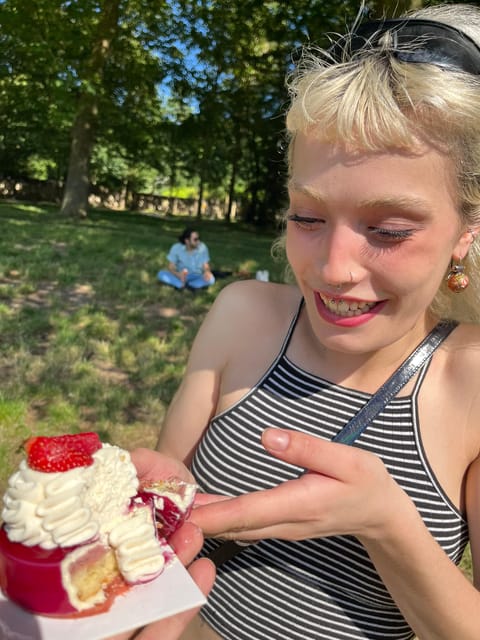Versailles: Local & small-group Farmers' Market Food Tour - Timing, group size, and practical fit