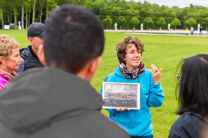 Versailles Palace Bike Tour with Market & Marie-Antoinette hamlet - Cycling the gardens, forests, and Apollo Fountain