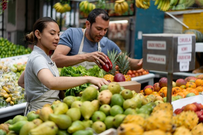 VIP Bogota City Tour: Farmers Market, Monserrate, Candelaria, 9hr - Gold, crafts, and the first museum hour