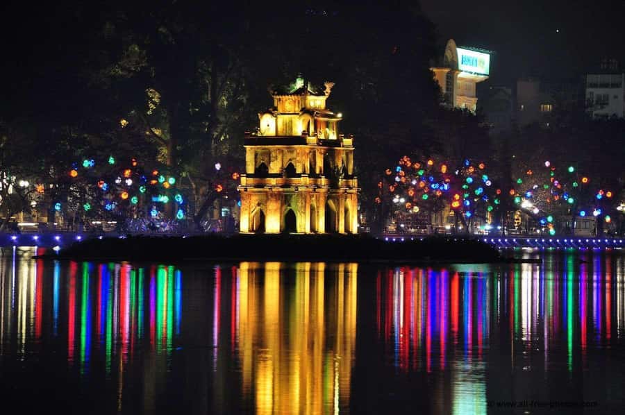 Weekend Hanoi Night Market & Street Food Tour - Who should book this food walk?