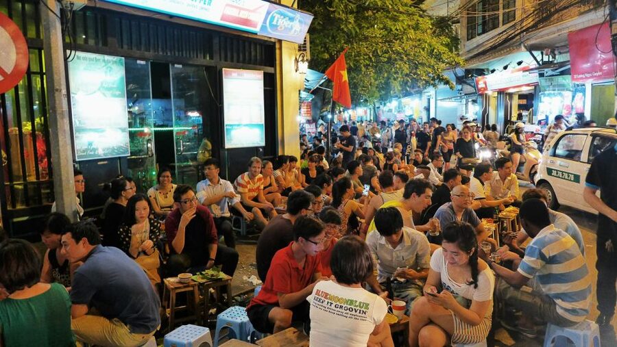 Weekend Hanoi Night Market & Street Food Tour - Guide quality and group atmosphere