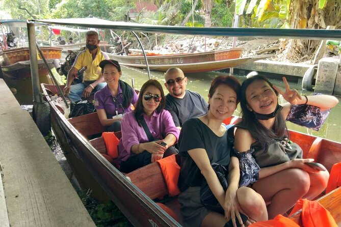 Wheelchair & Luxury Tour to Floating & Railway Markets - Why this makes a good Bangkok day trip