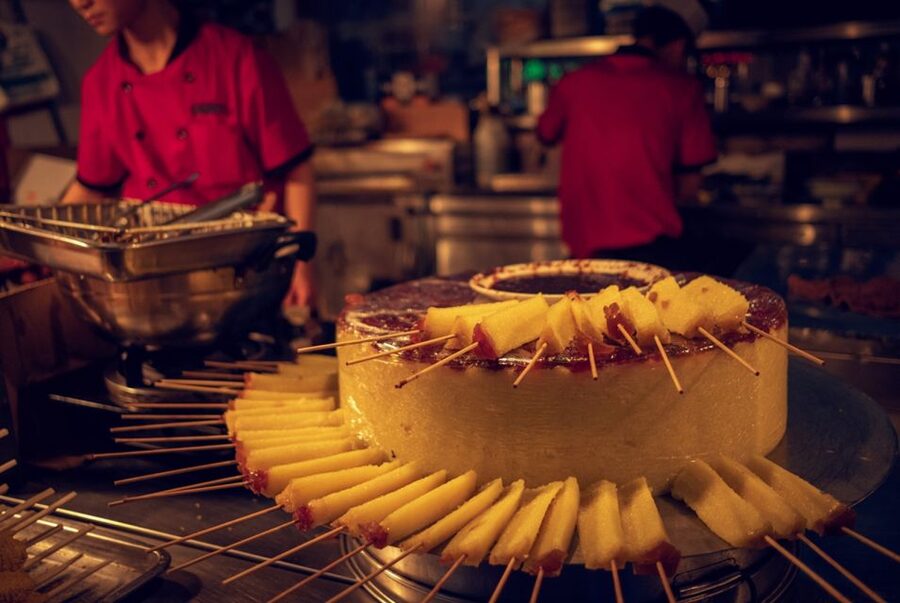 Xi'an Muslim Quarter Night Market Foodie Walking Tour - What the $66 price really buys you