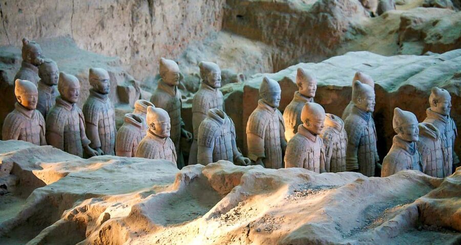 Xi'an: Terracotta Army, Lunch, City Wall, Pagoda, Bazaar - Who should choose this Xi’an tour?