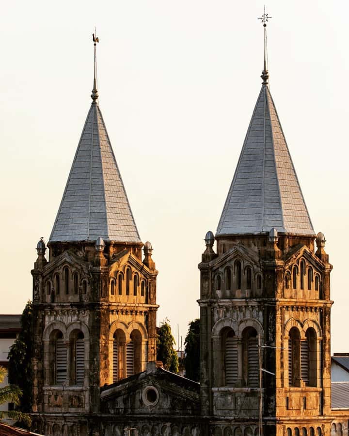 Zanzibar: 3 Hours Private Stone Town walking Tour with Guide - Old Fort and the waterfront